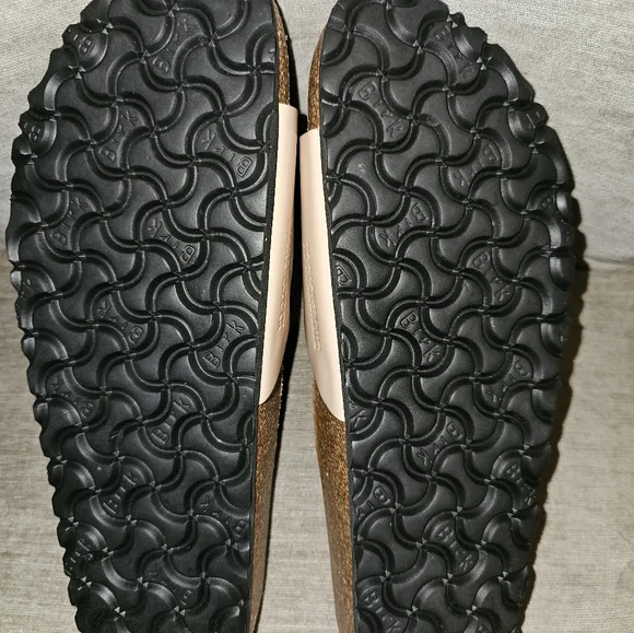 NEW Madrid leather buckle easy sandals - Picture 3 of 13